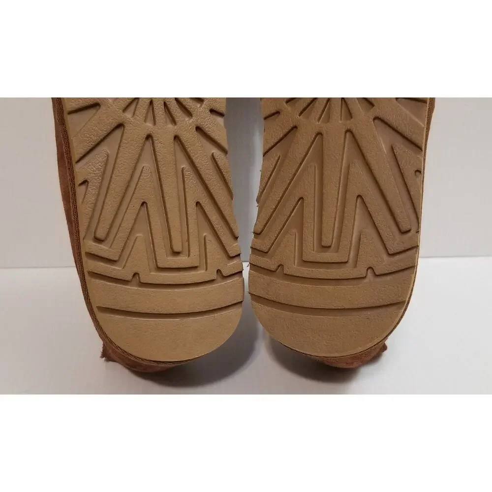 UGG Maksim Tamarind Men's Size 8 US Brown Suede Ankle Chukka Boots 1016680